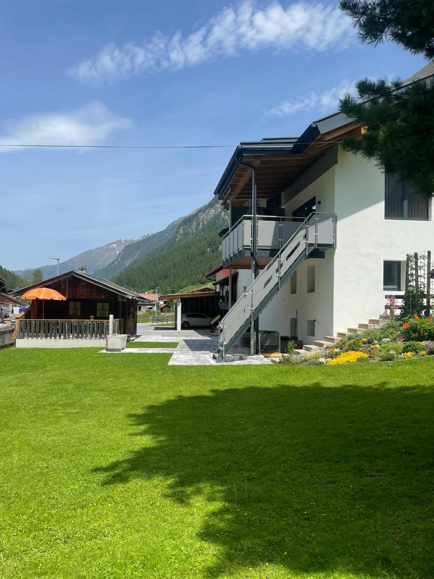 Apart Luibisblick Sankt Leonhard im Pitztal Kültér fotó